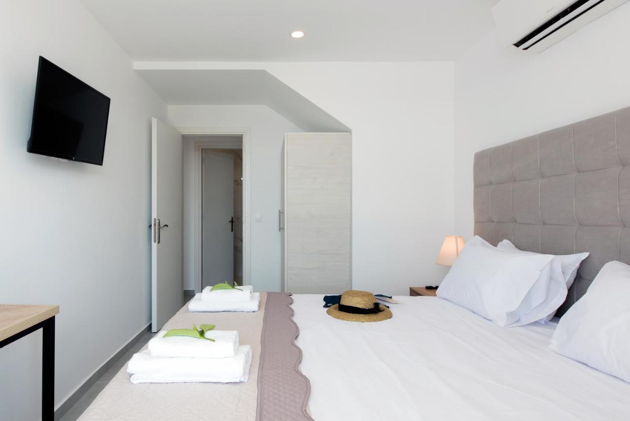 White Swan With Private Pool And Jacuzzi Villa Kommeno (Corfu)