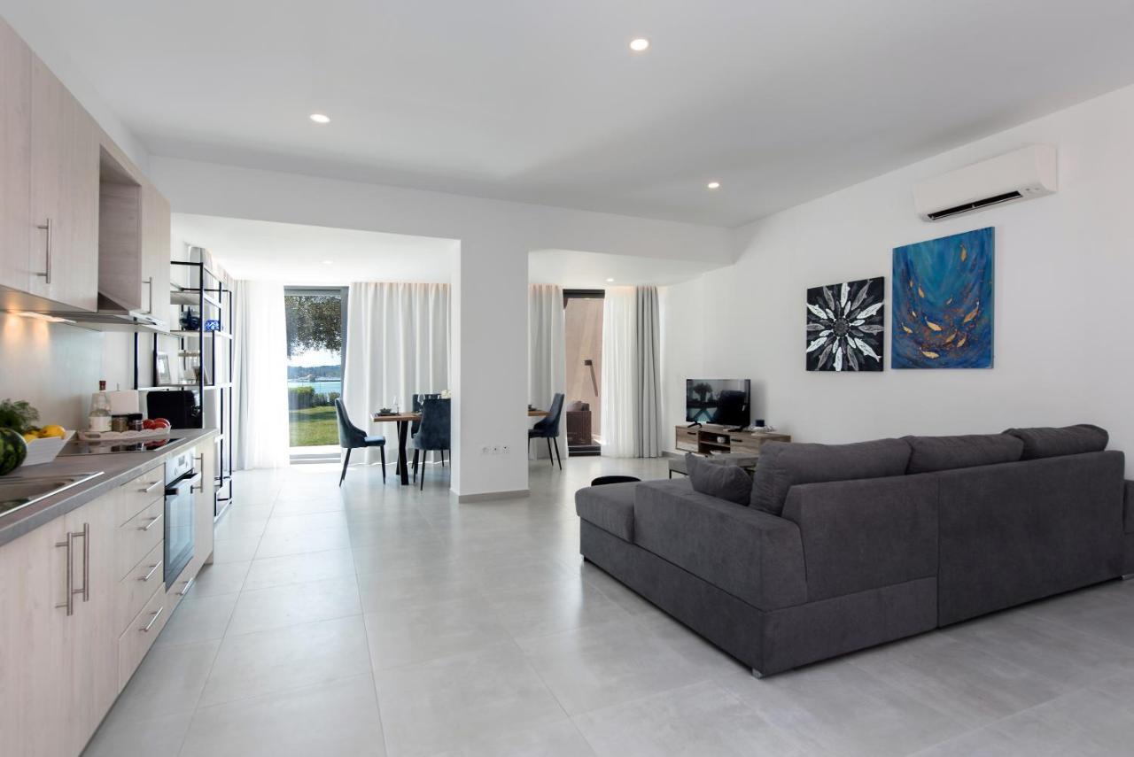 White Swan With Private Pool And Jacuzzi * Kommeno (Corfu)