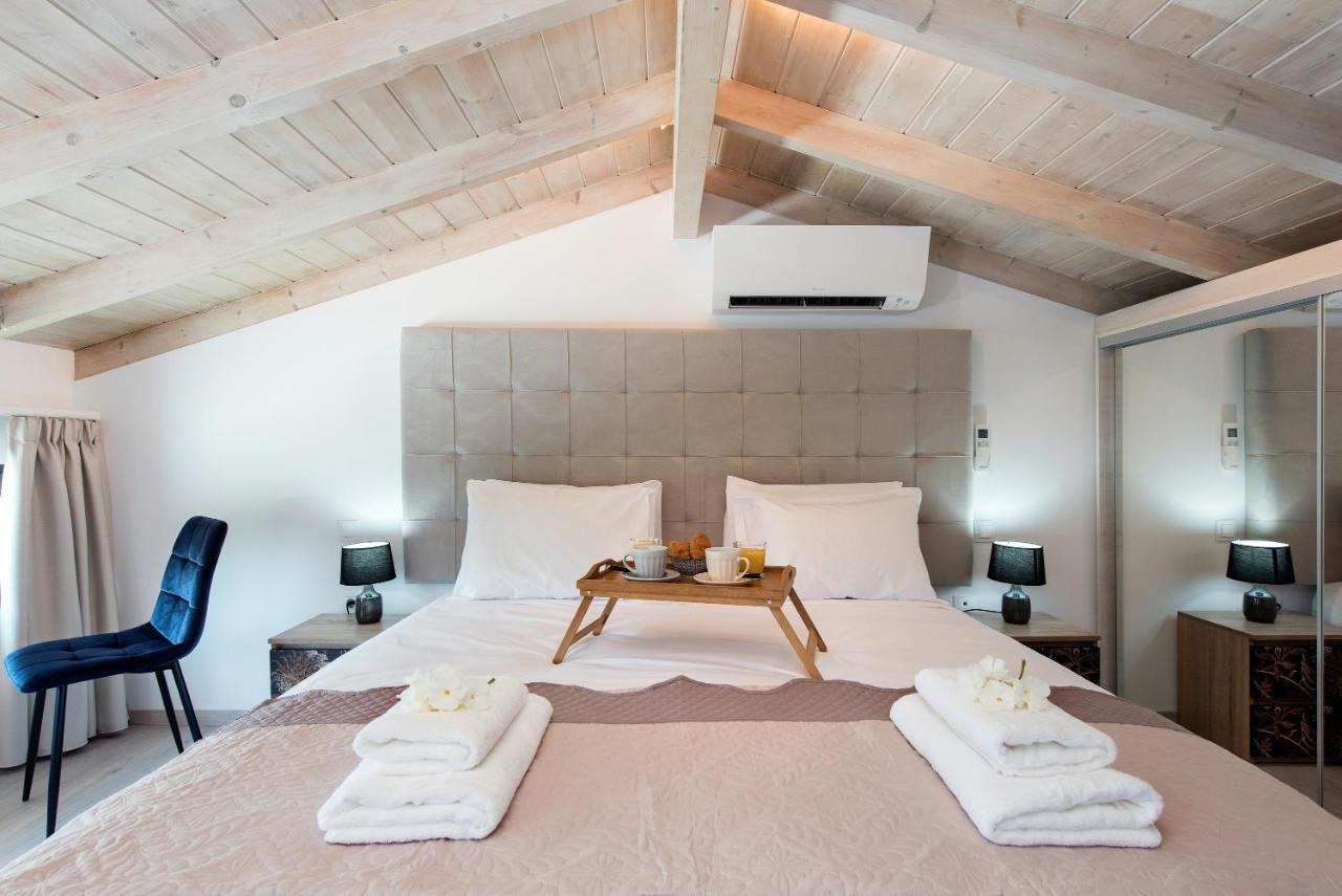 White Swan With Private Pool And Jacuzzi Villa