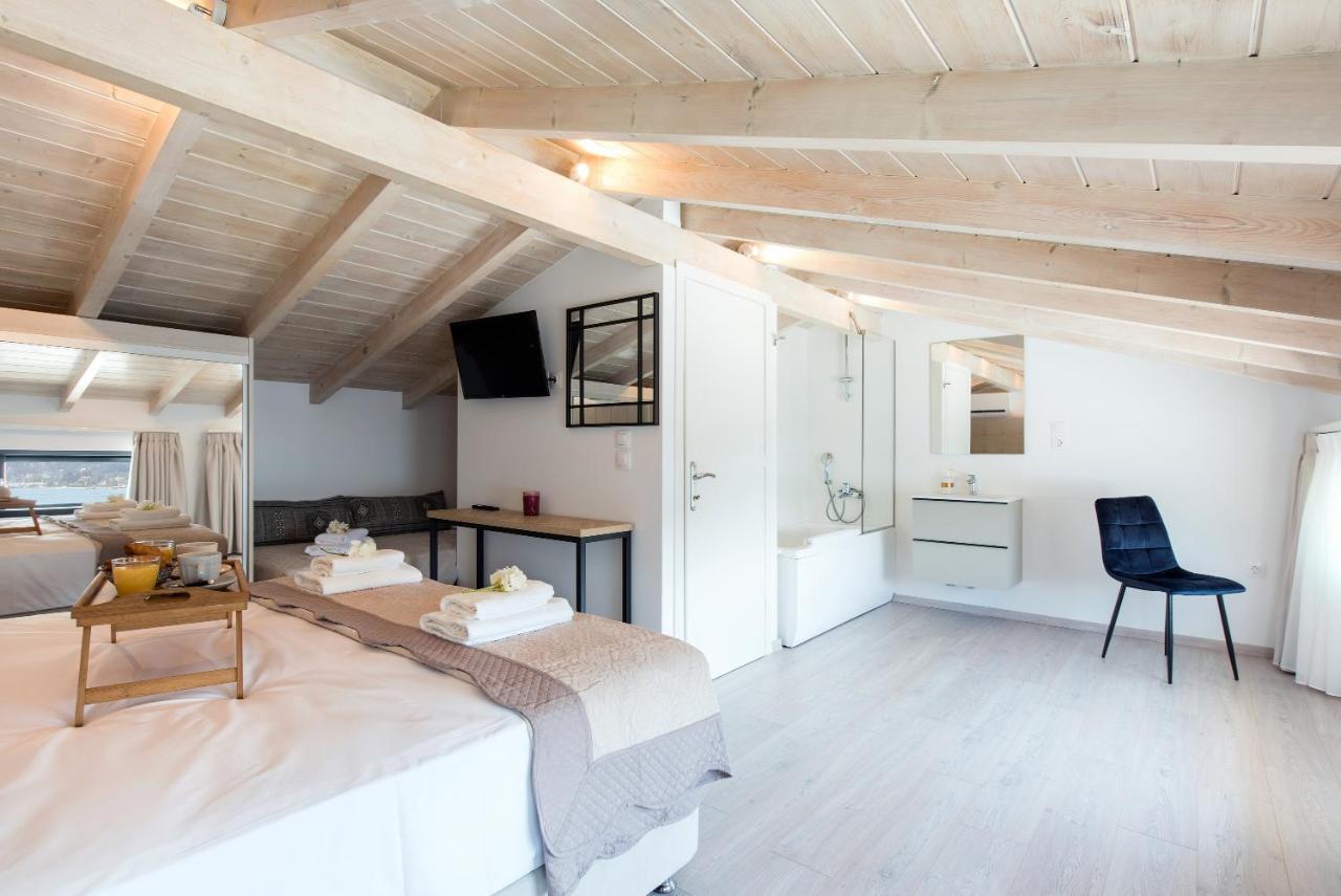 Villa White Swan With Private Pool And Jacuzzi *