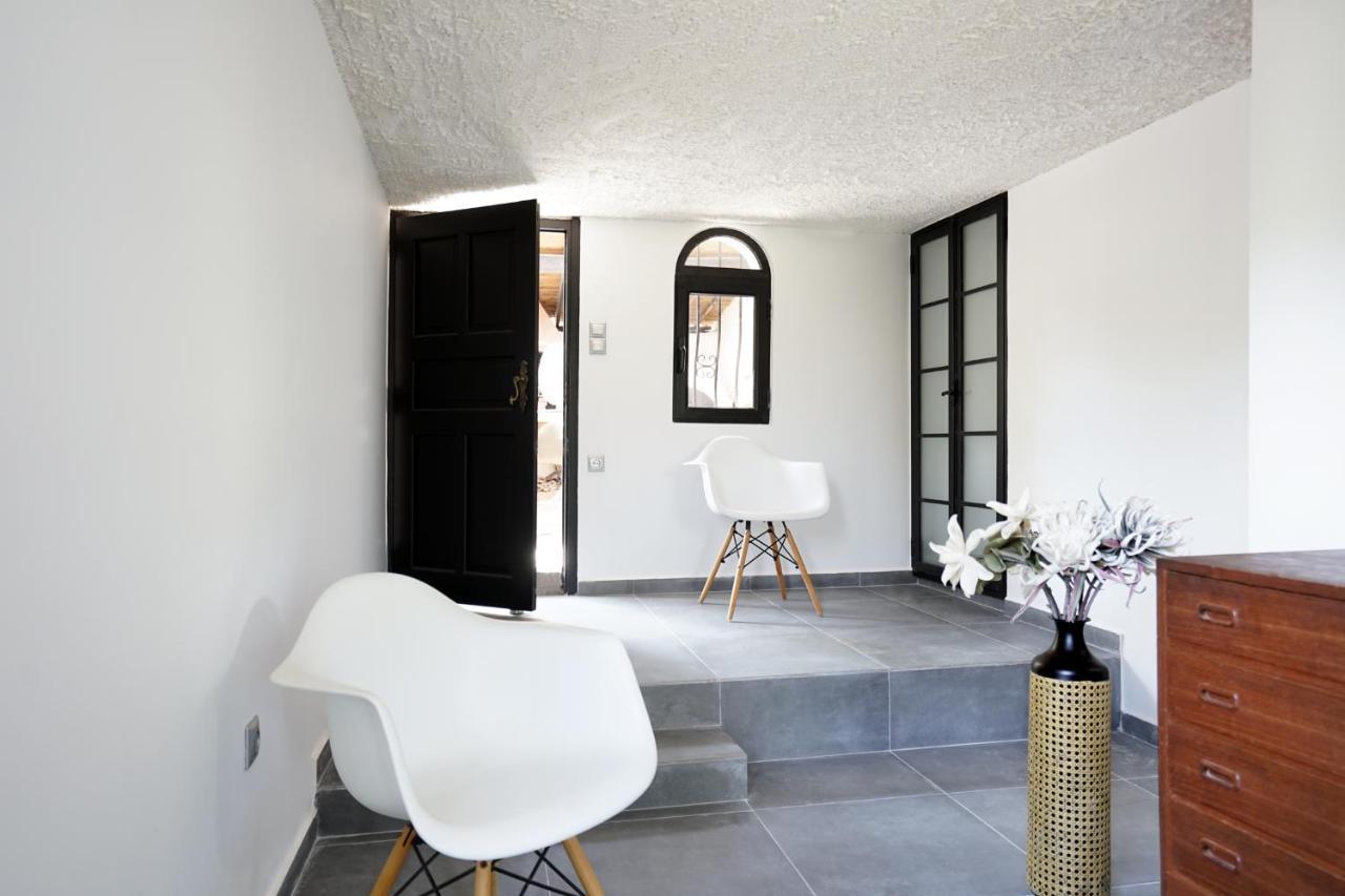 Xenia&akis Villa Athens