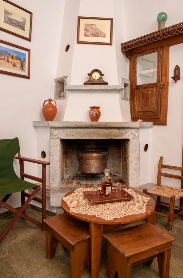 Itonia House