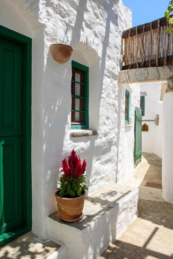 Itonia House *