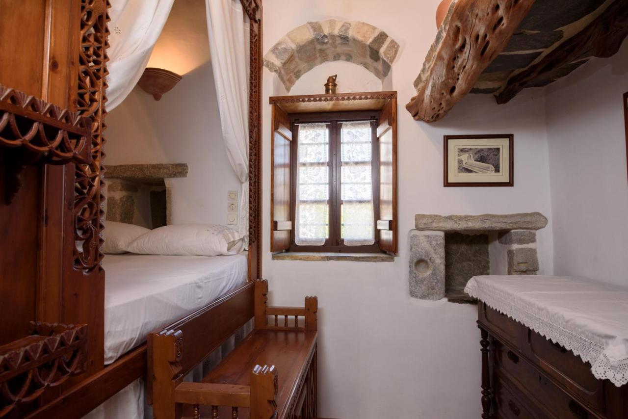 Holiday home Itonia House