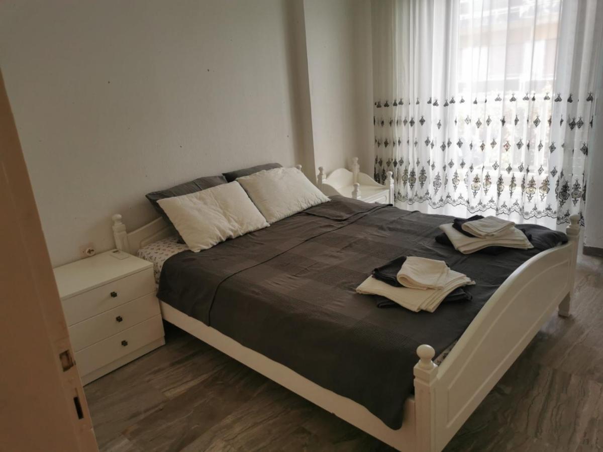 Apartment Entire Bedroom With Big Balcony Perfect For Families Mishev *