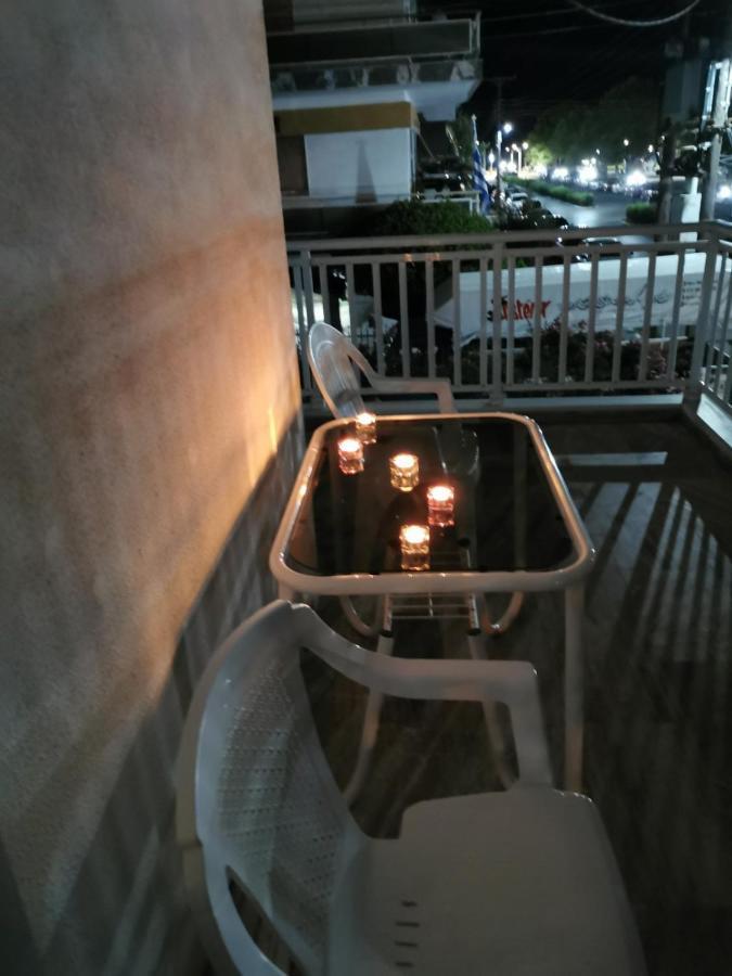 Entire Bedroom With Big Balcony Perfect For Families Mishev * Nea Moudania