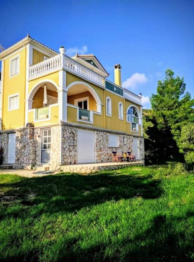 Kalielaia Villa *