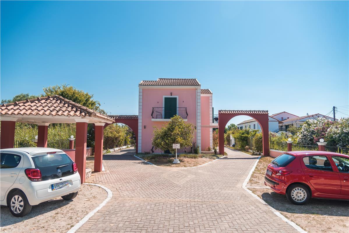 Seaside Aparthotel Kavos