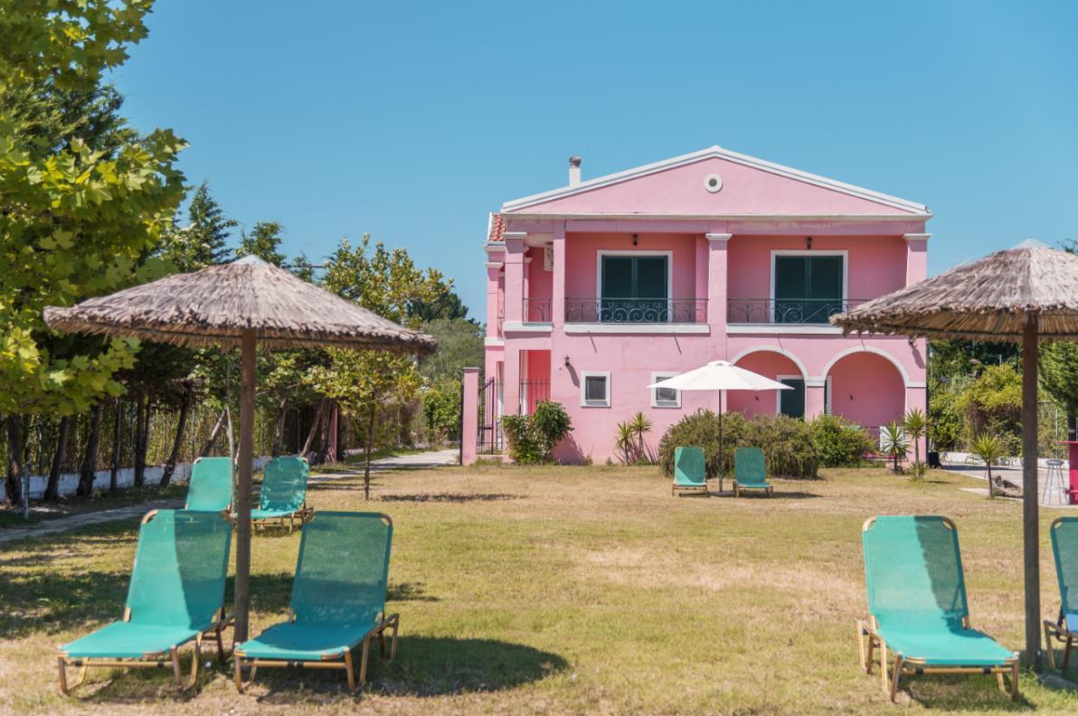 Seaside Aparthotel 3*