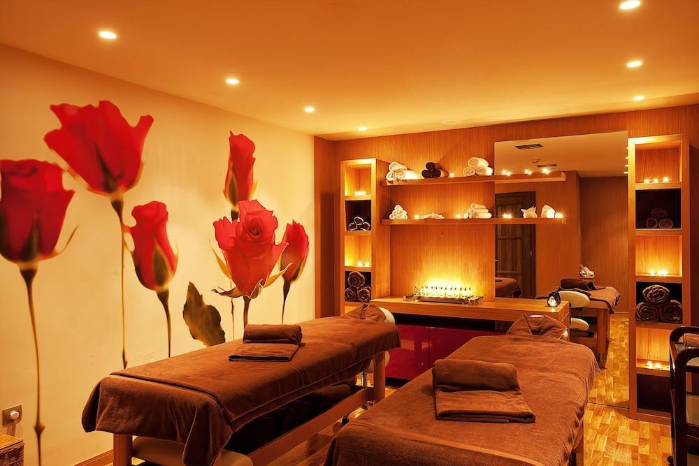 Diamond Hotel 5*