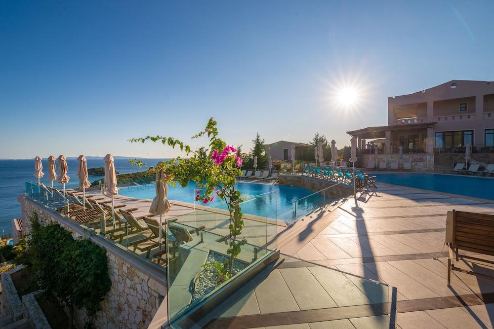 Diamond Hotel 5*