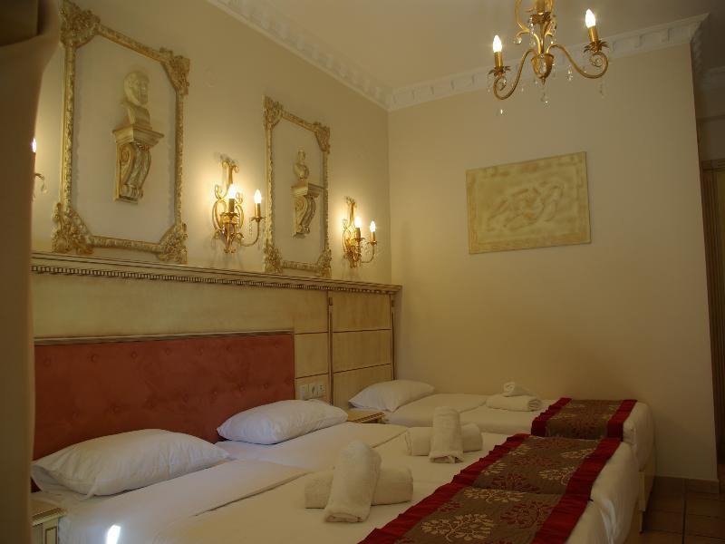 Parthenon Art Hotel Hotel 3*