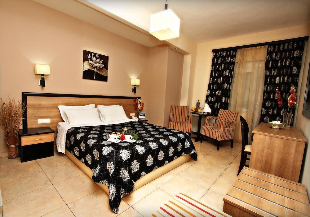 Hotel Nickolas Palaiontsiflikion