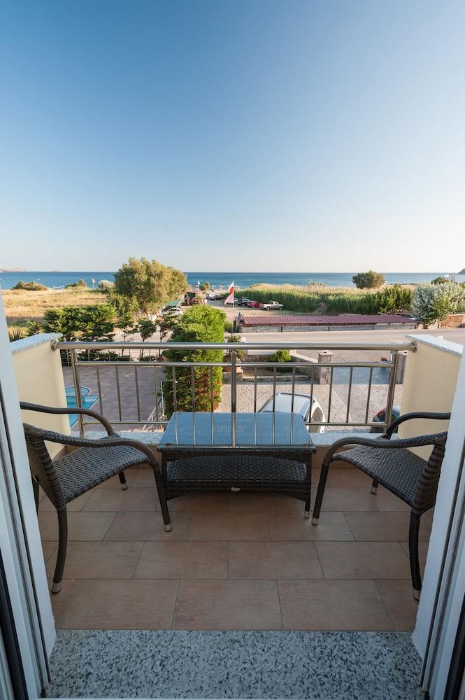 Evgatis 3* Kontias