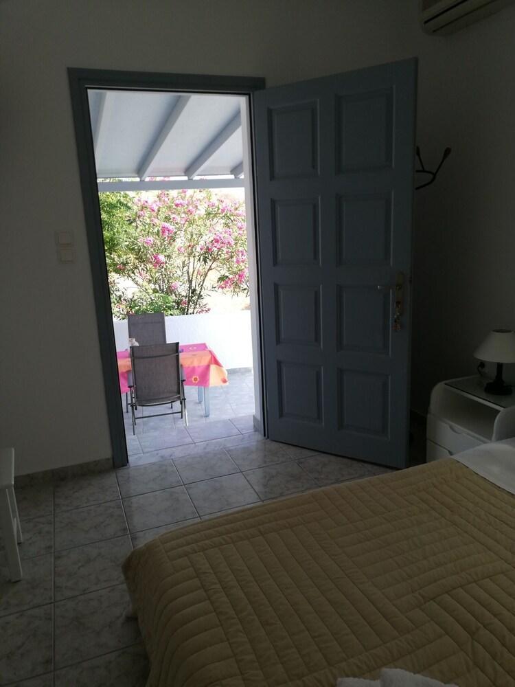 Antonis Guest house