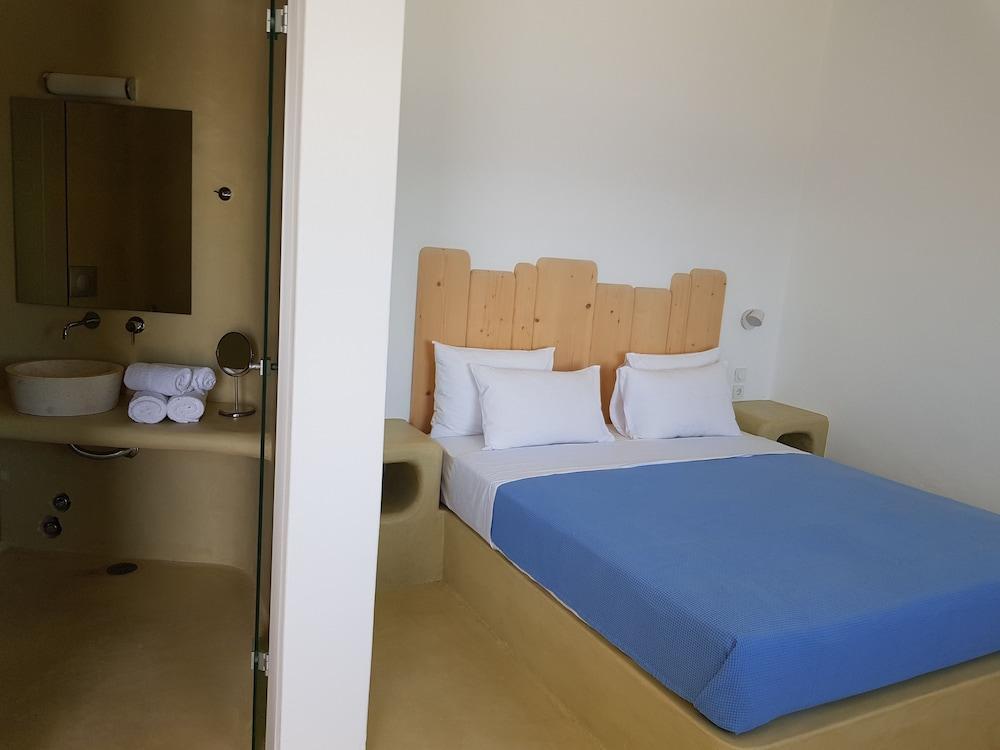 Aparthotel Mykonos Azure 3*