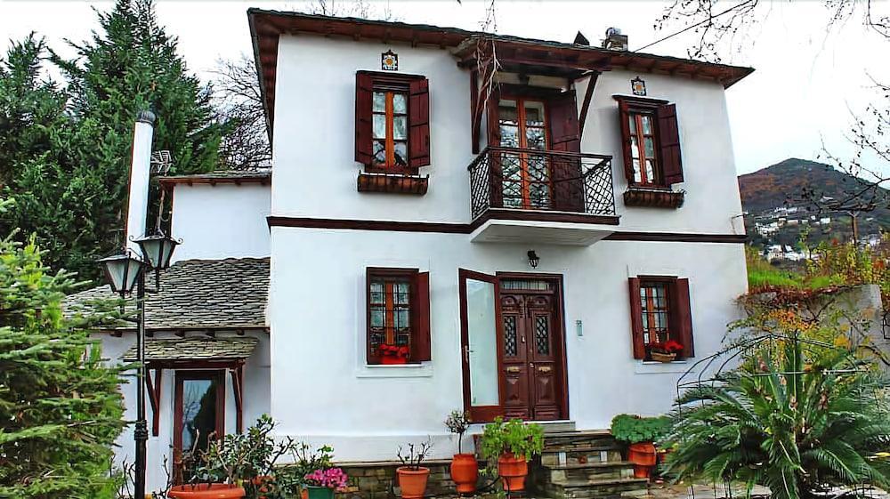 Archontiko Stafylopati Guest house