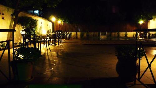 Bakos Hotel