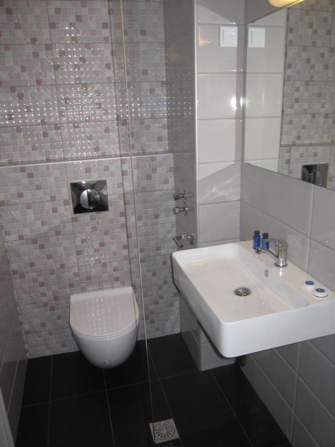 Tina Hotel 2*