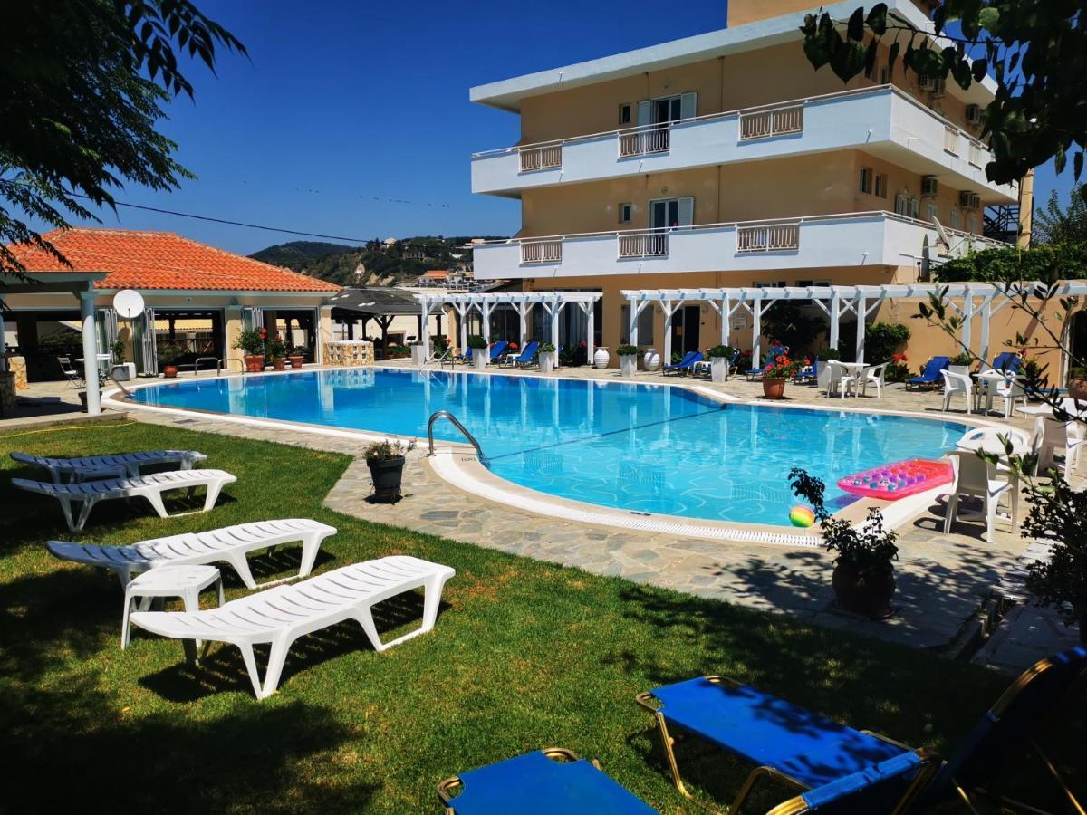 Nafsika 2* Agios Stefanos Avliotes (Corfu)