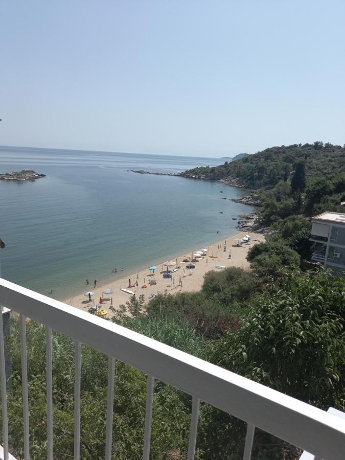 Balcony By The Sea Apartment *