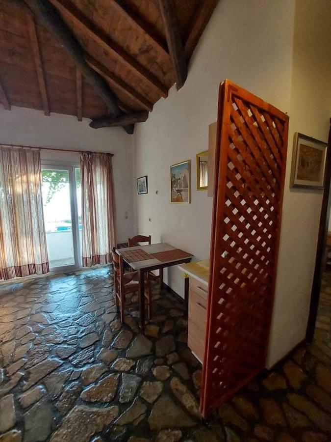 Holiday home Beautiful House 800m From Koumeika, Samos