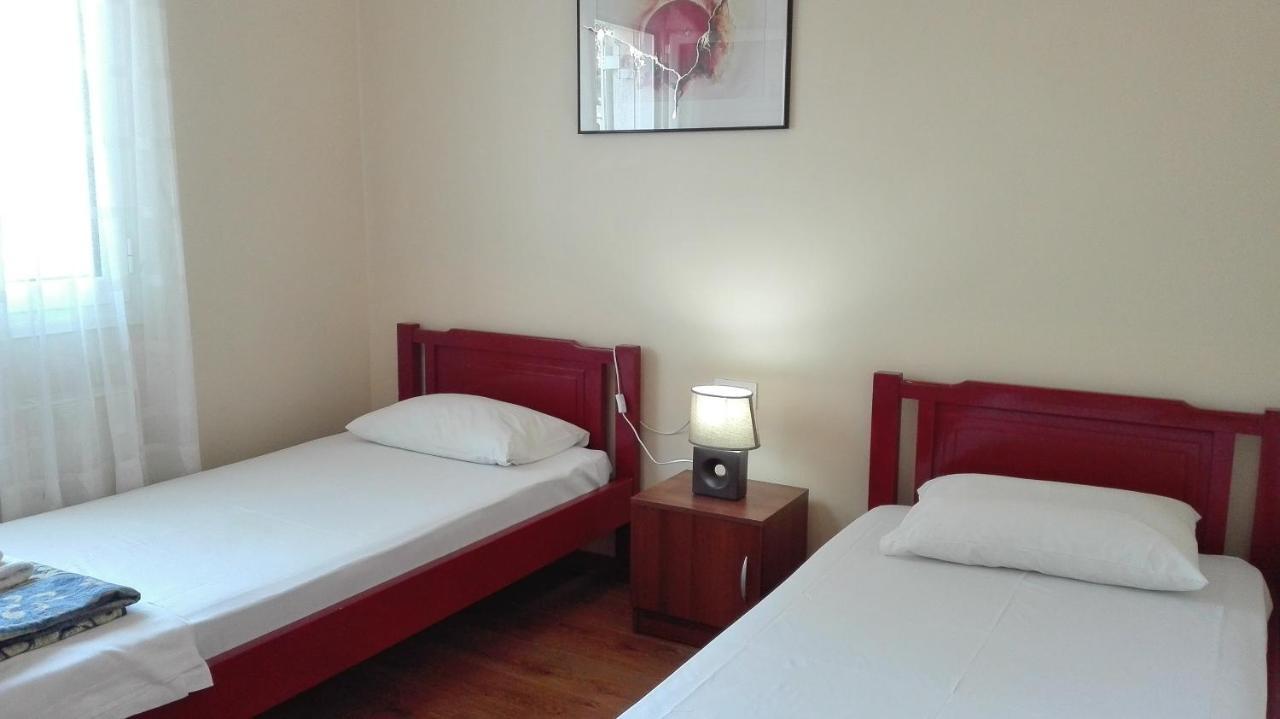 Luxury Cozy With Garden Near The Sea Villa Mardati