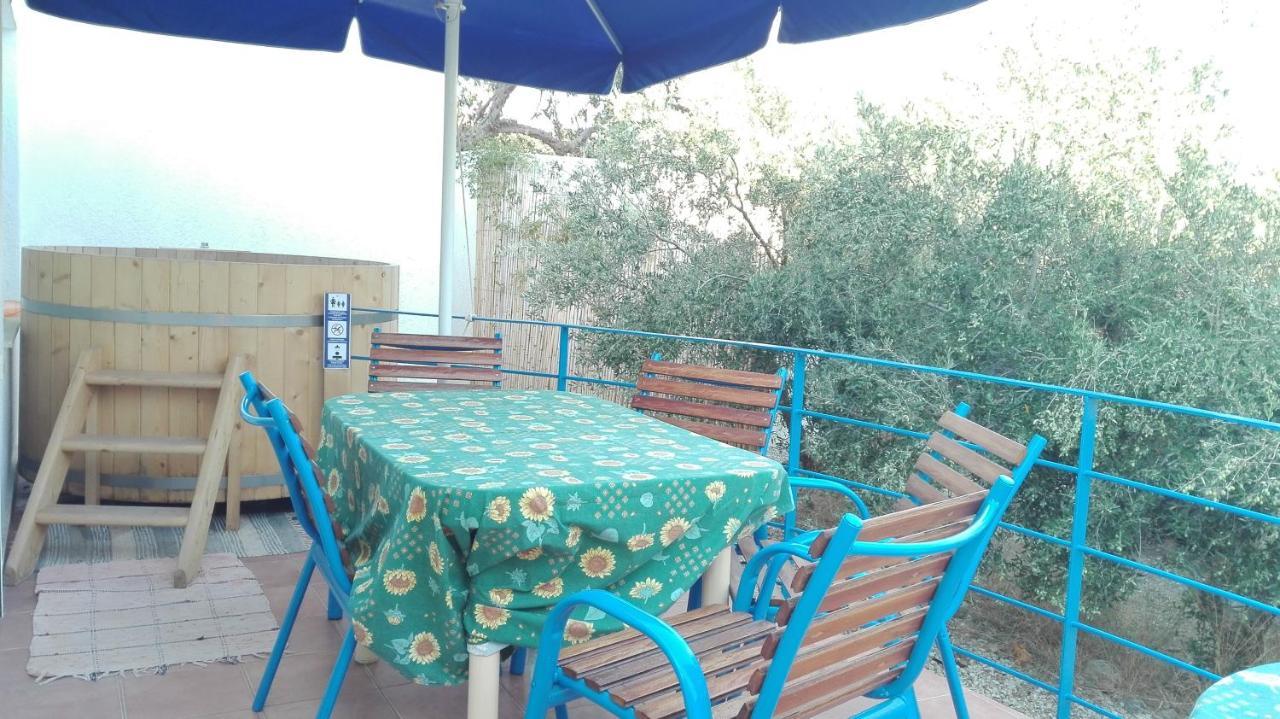 Luxury Cozy With Garden Near The Sea Villa Mardati