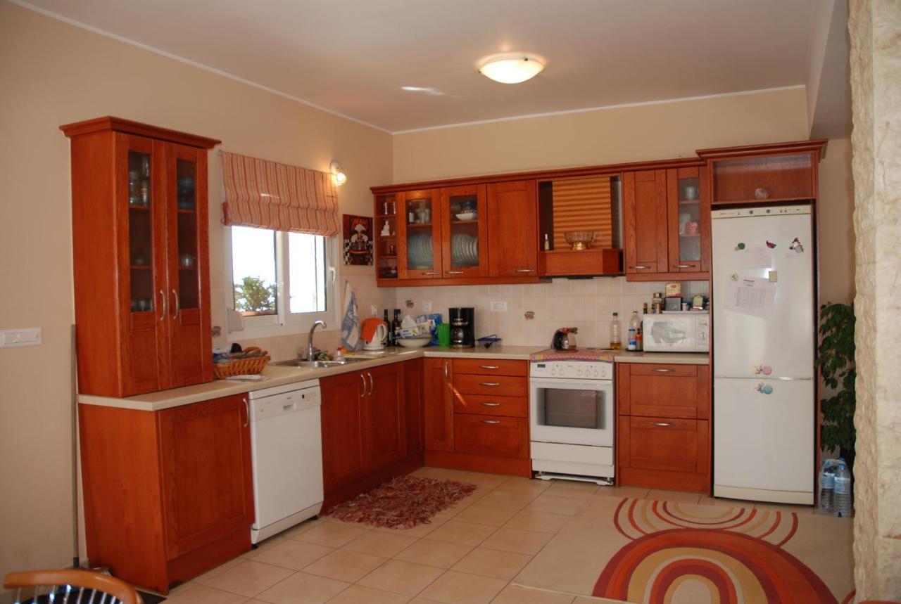 Luxury Cozy With Garden Near The Sea Villa *