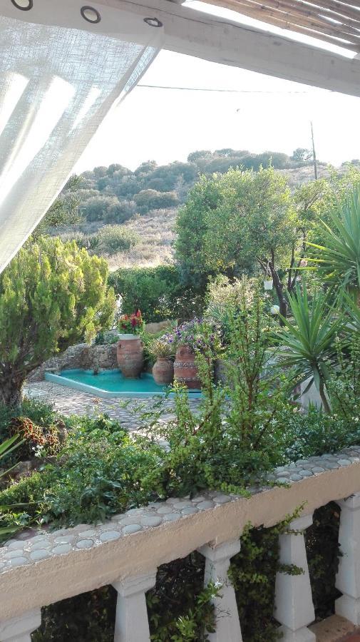 Luxury Cozy With Garden Near The Sea Villa Mardati