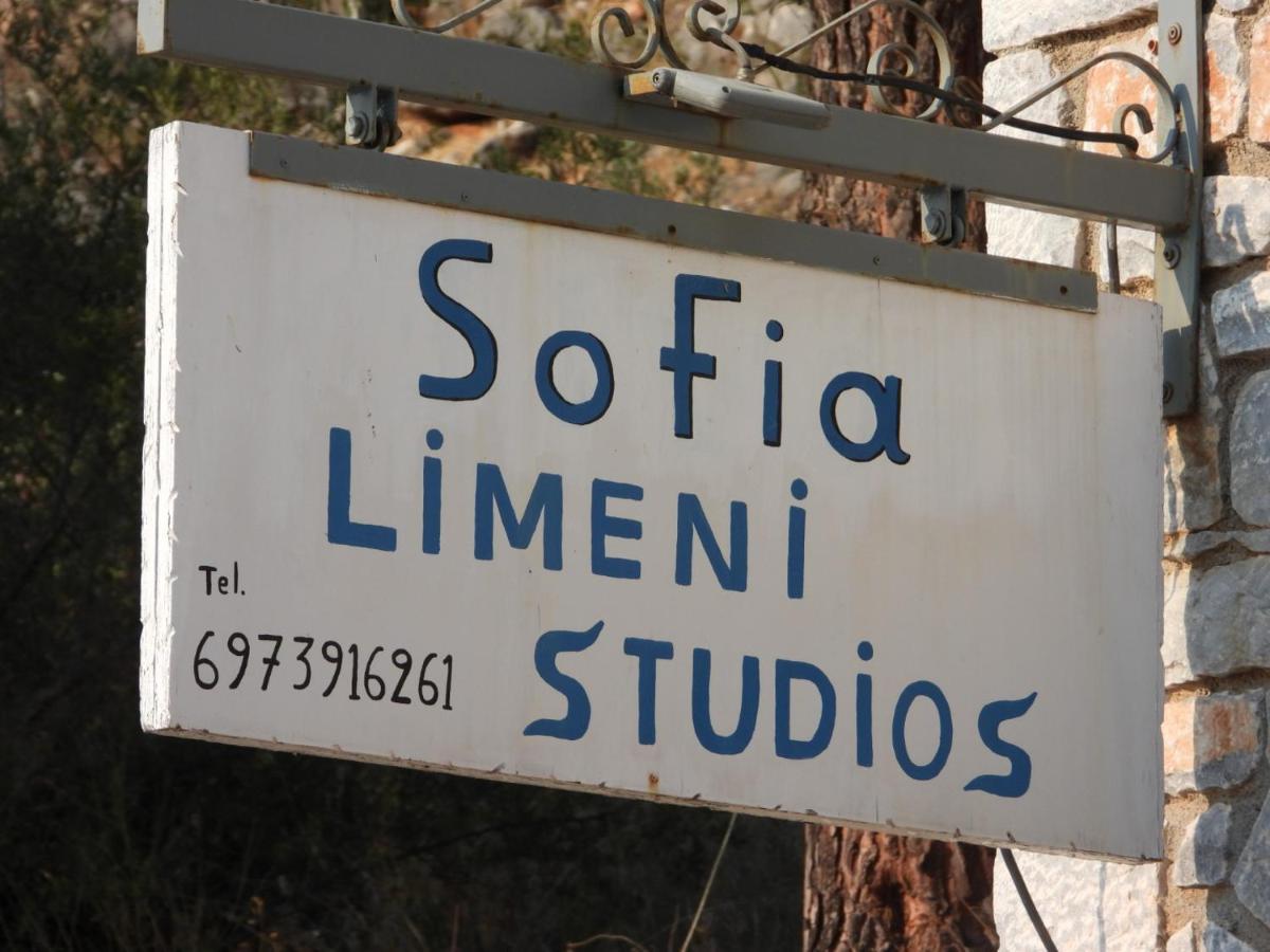 Apartment Sophia Limeni Apartments And Studios *