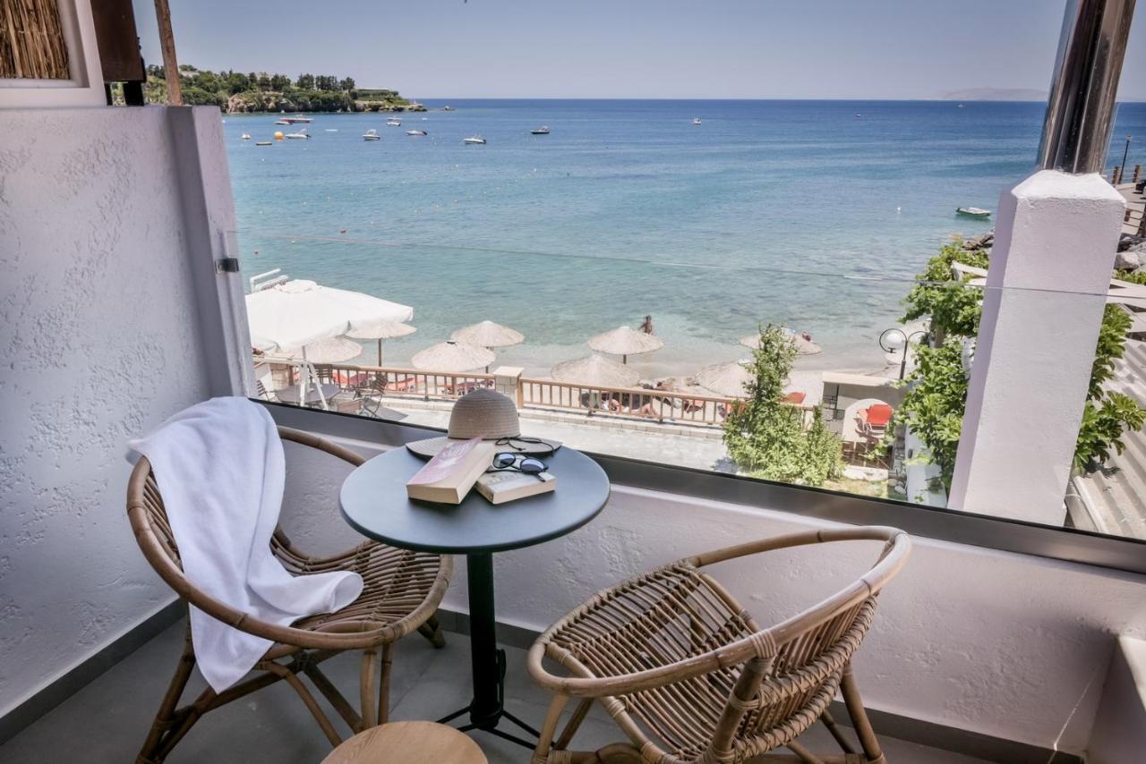 Laia Seafront Luxury Agia Pelagia (Crete)