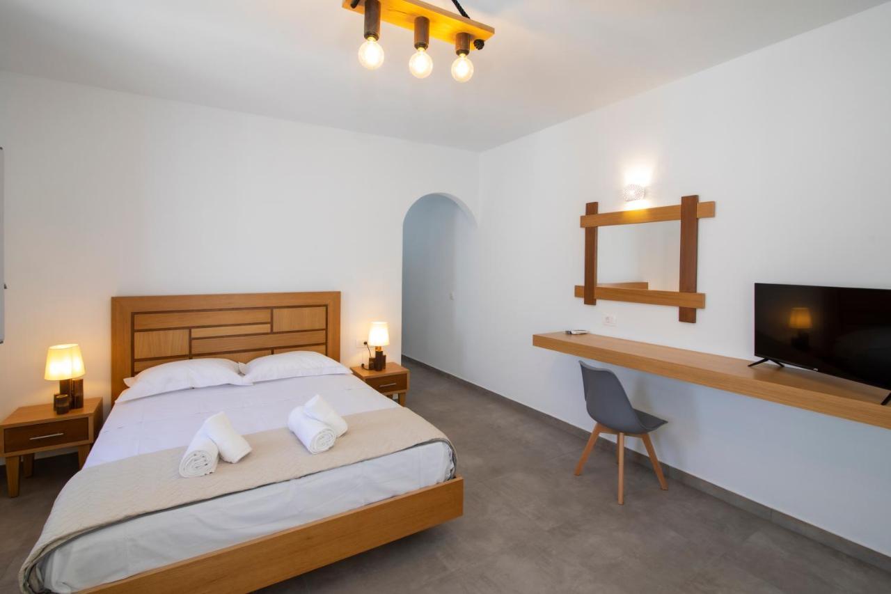 Petra Aqua (adults Only) 3* Perissa (Santorini)