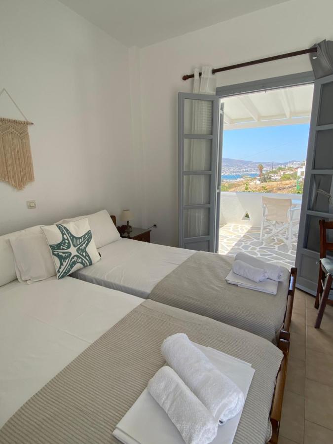 Kirki & On The Hill Apartment *
