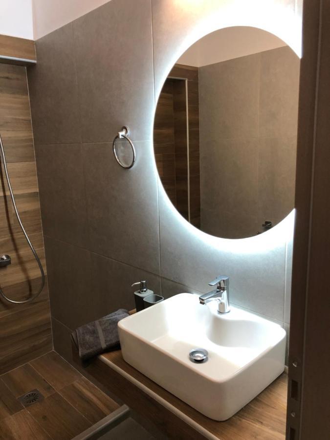 Aurora Aparthotel Nea Vrasna