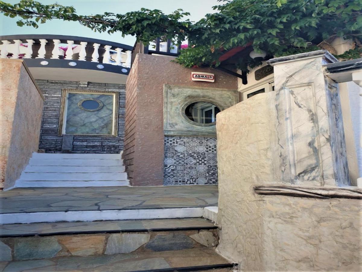 In - Beautiful And Spacious Near Cretan Sea