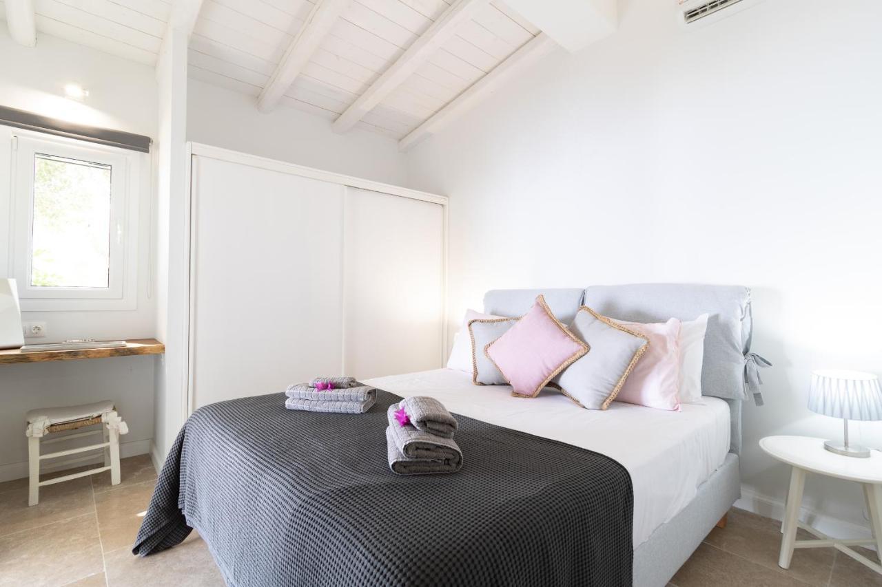 Zoela Corfu - 2 Seperate With Full Privacy Holiday home *