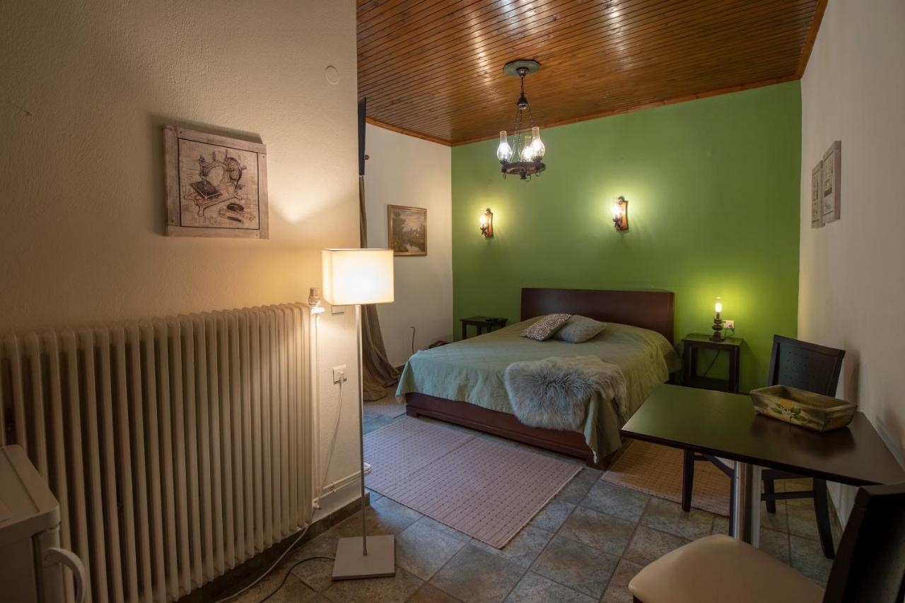Guest house Alexandra Eptalofos