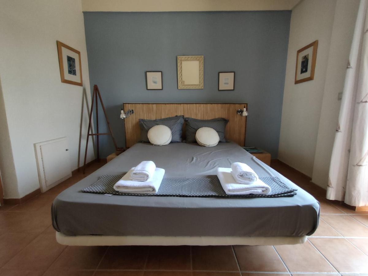 Philos House *