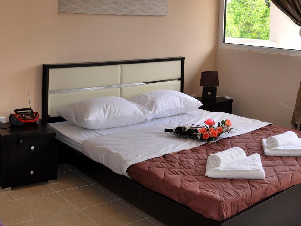 Hotel Golden 3*