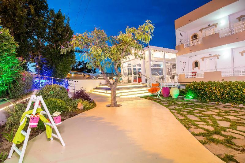 Casastavris - Aparts & Pool Aparthotel Faliraki