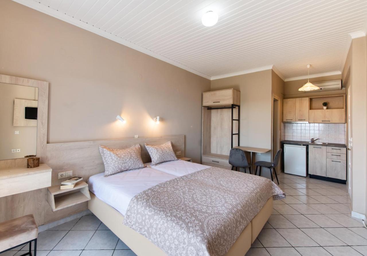 Spiros Sea View Inn