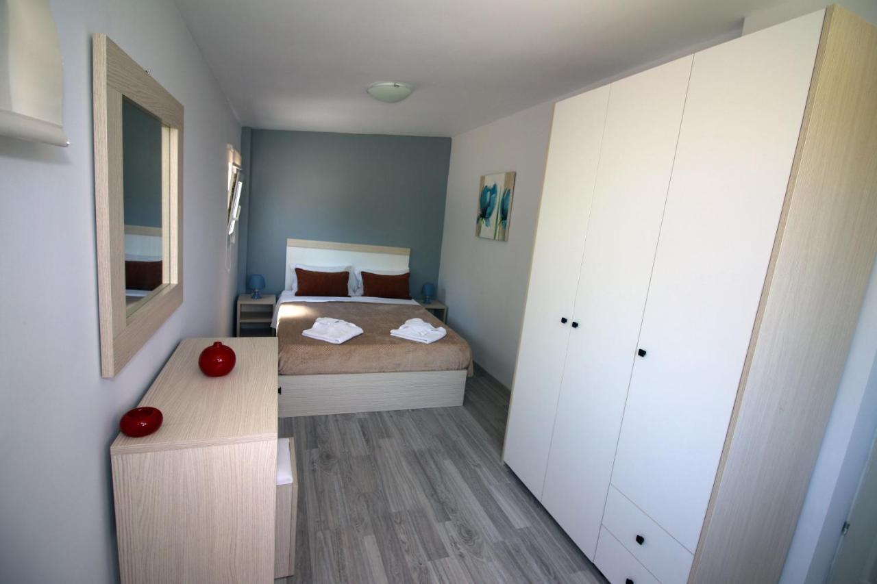 Aparthotel Santa Barbara Lakis