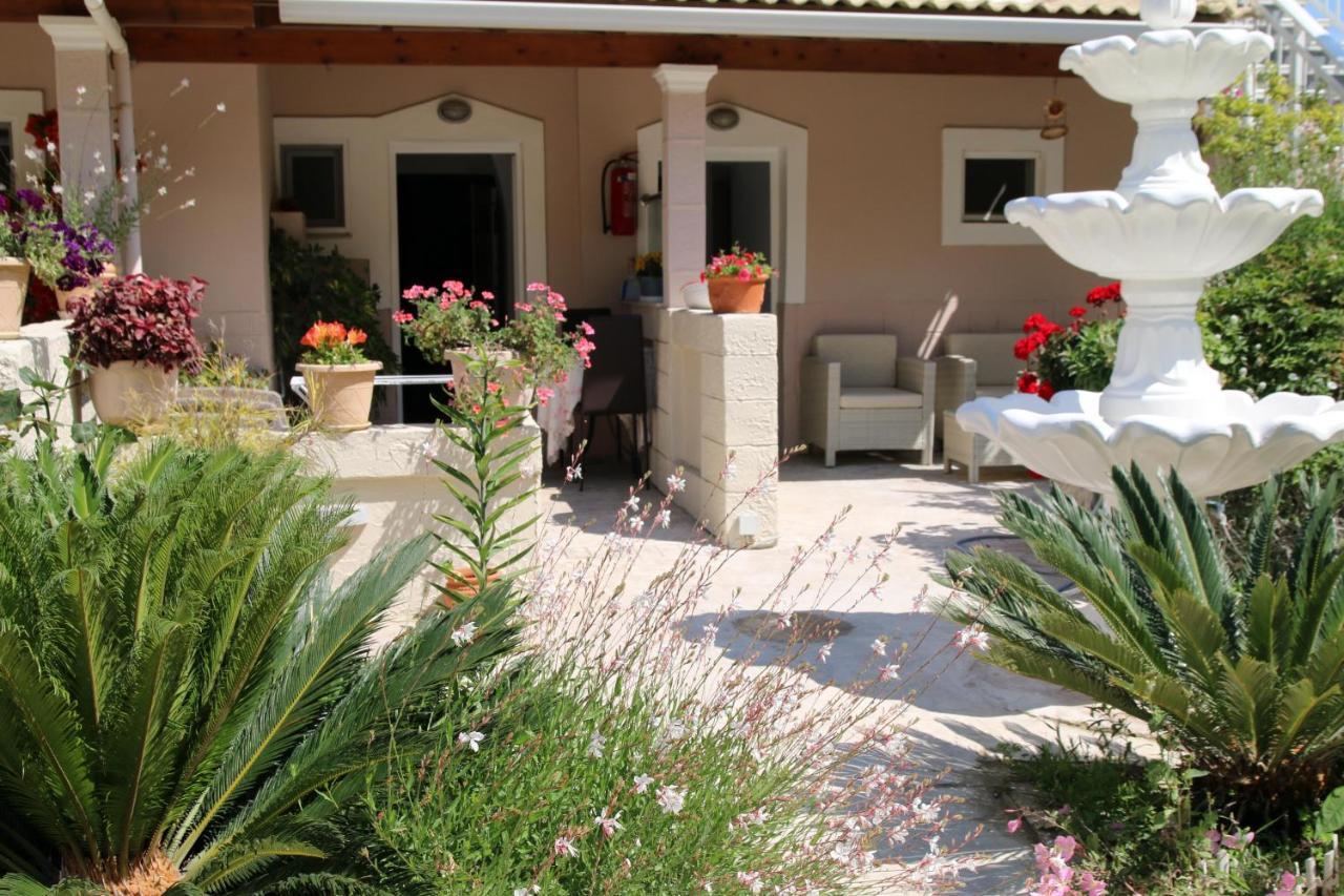 Santa Barbara Lakis 3* Perivolion