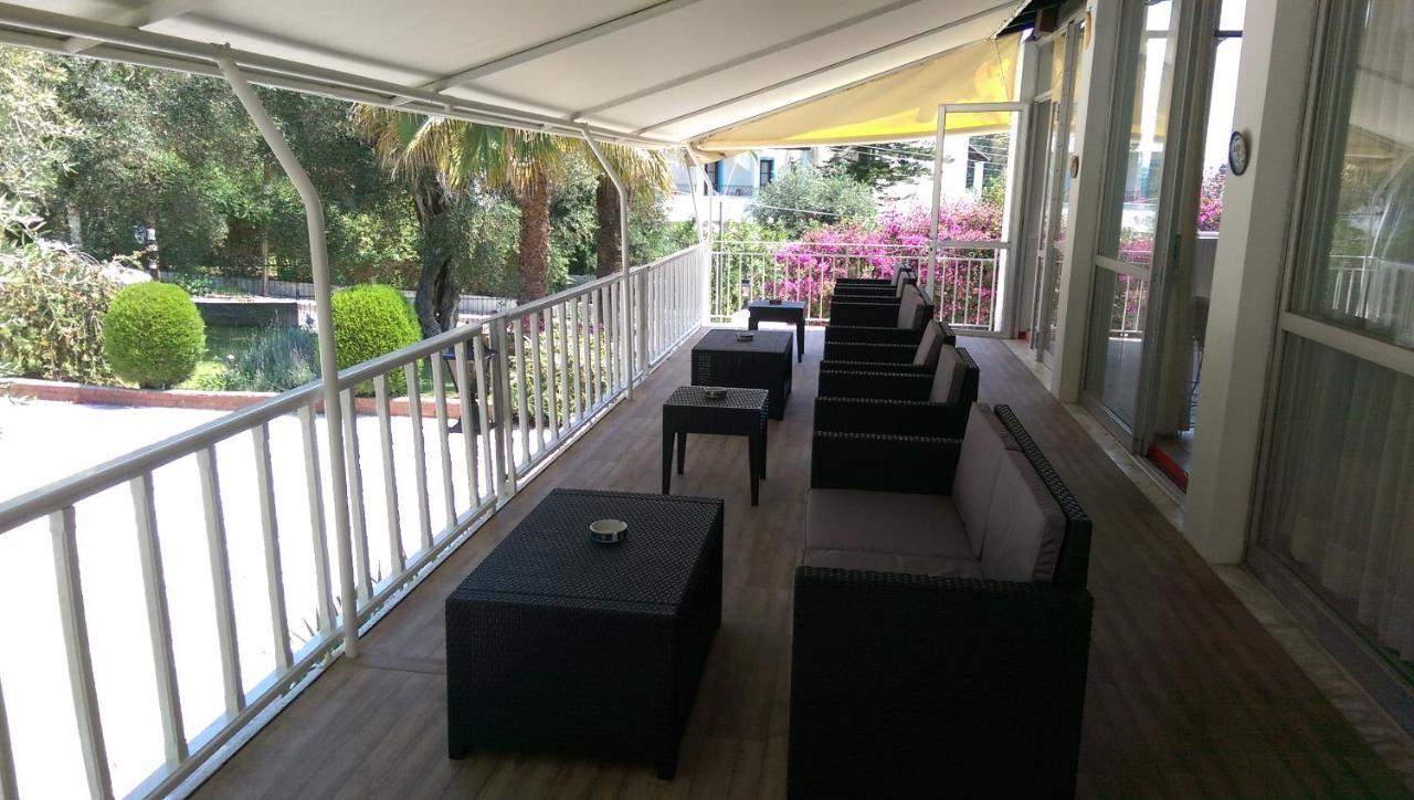 Tina Hotel Dassia (Corfu)