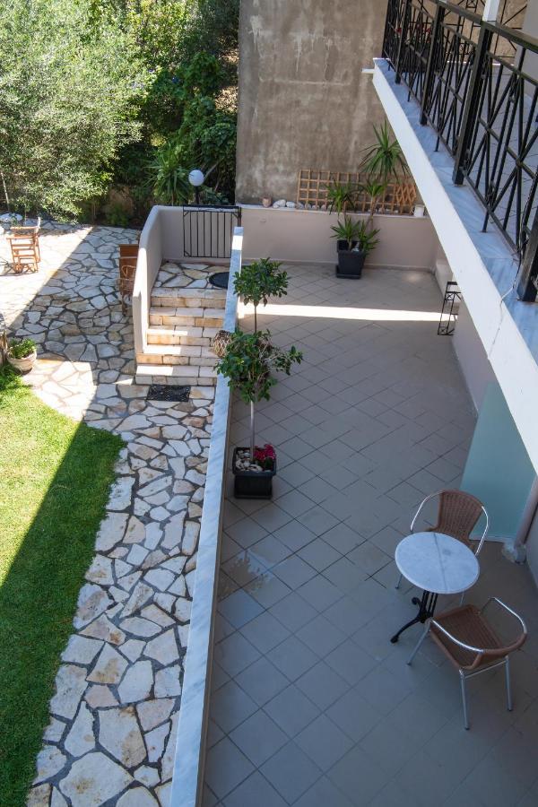 Spiros Sea View Inn *