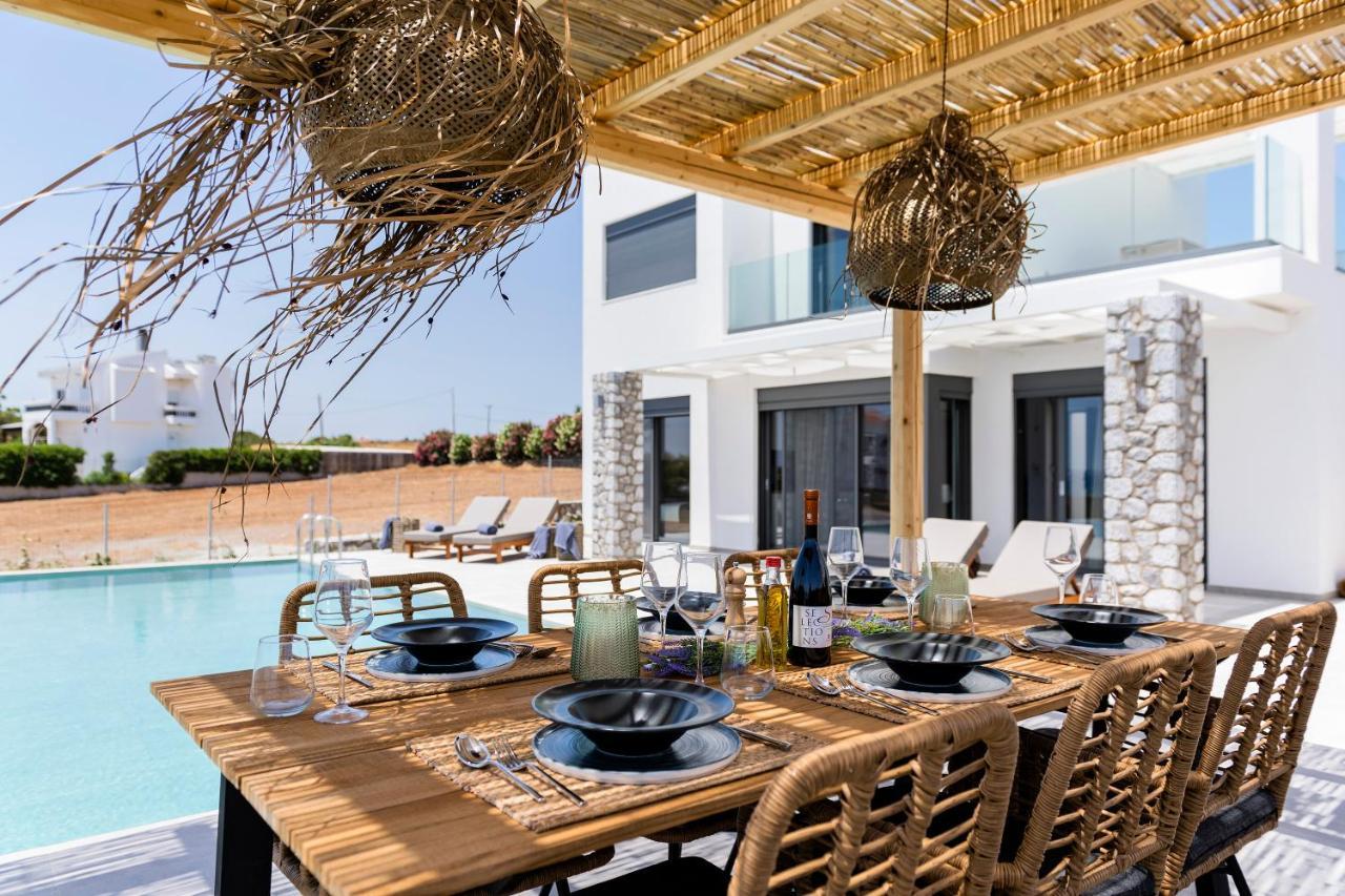Grand Blue Villa *