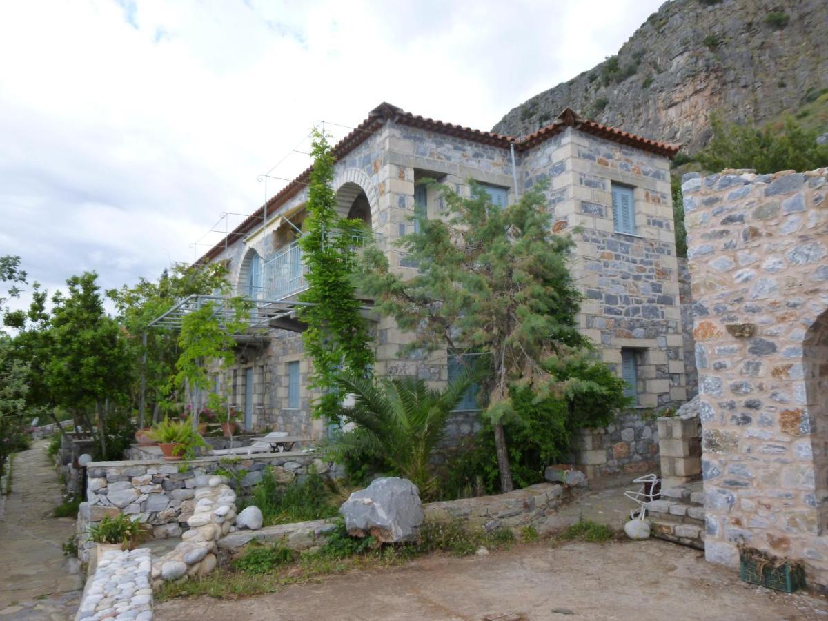 Katafigio Village Kotronion (West Mani)