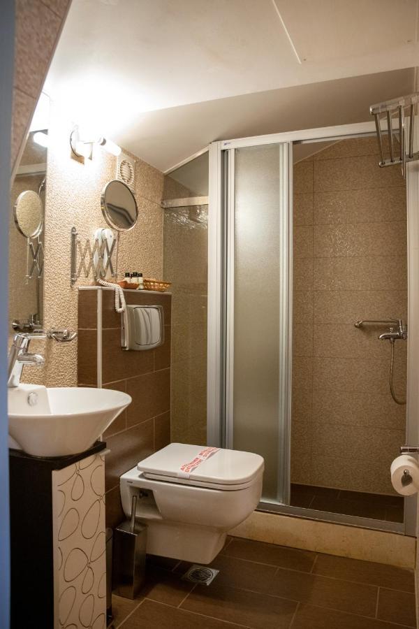 Trapela Areopolis, Boutique Hotel