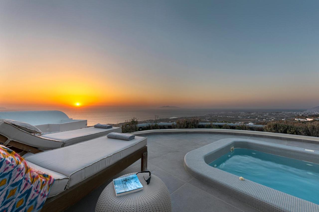 Vinea Santorini Villa